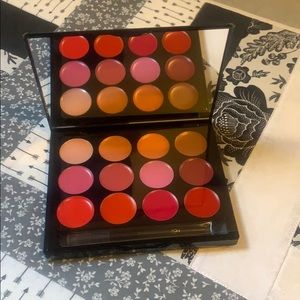 NIB ISH 9 Pan Lip Palette